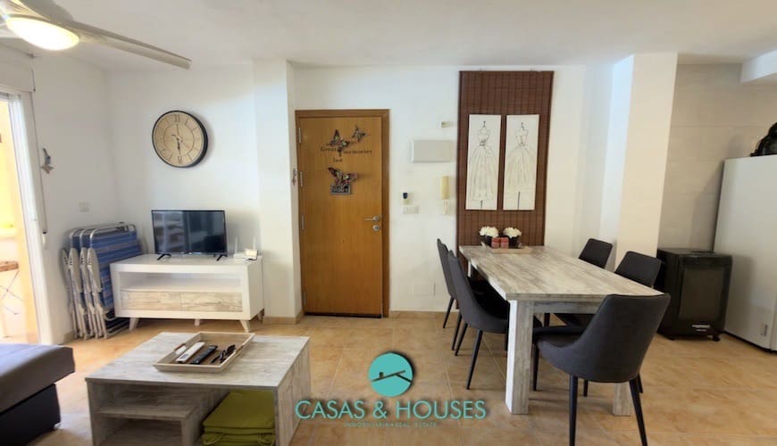 2 soveværelse Lejlighed til salg i La Manga del Mar Menor med swimmingpool garage - € 185.000 (Ref: 10009975)