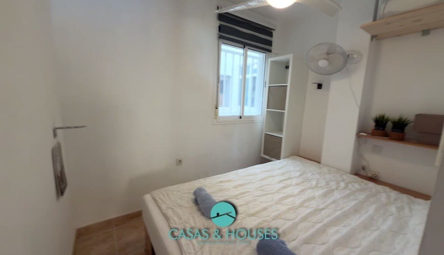 2 soveværelse Lejlighed til salg i La Manga del Mar Menor med swimmingpool garage - € 185.000 (Ref: 10009975)