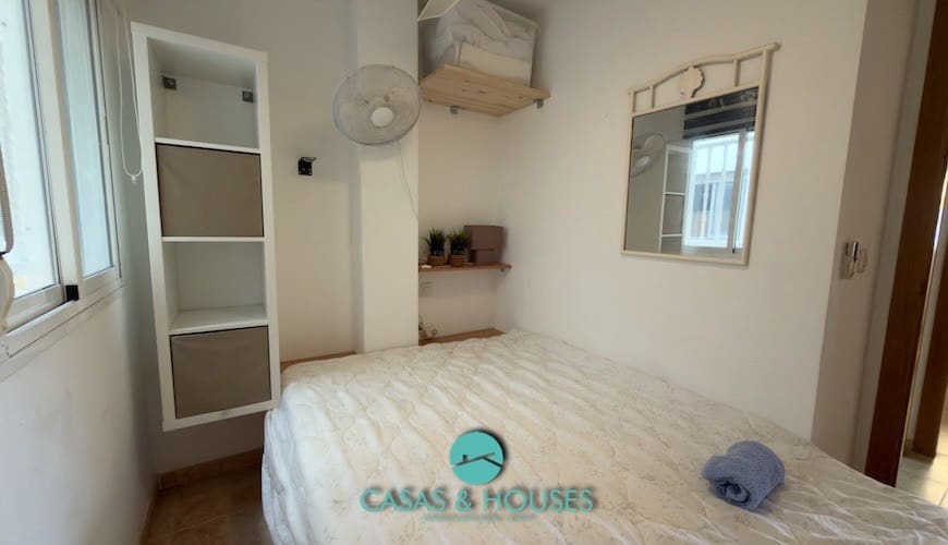 2 soveværelse Lejlighed til salg i La Manga del Mar Menor med swimmingpool garage - € 185.000 (Ref: 10009975)