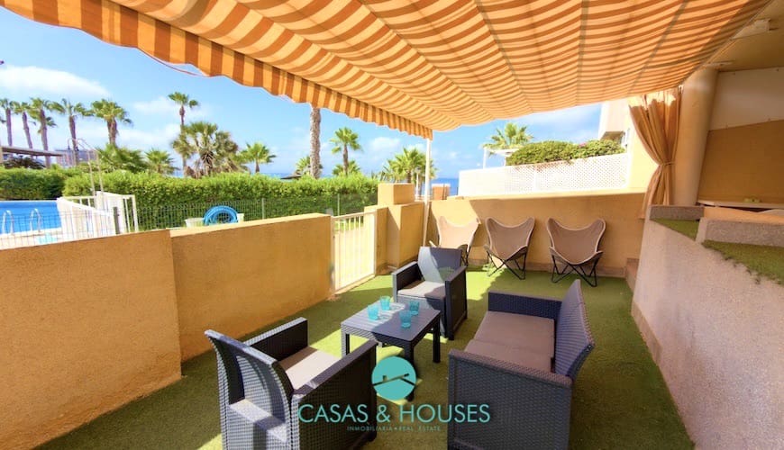2 soveværelse Lejlighed til salg i La Manga del Mar Menor med swimmingpool garage - € 185.000 (Ref: 10009975)