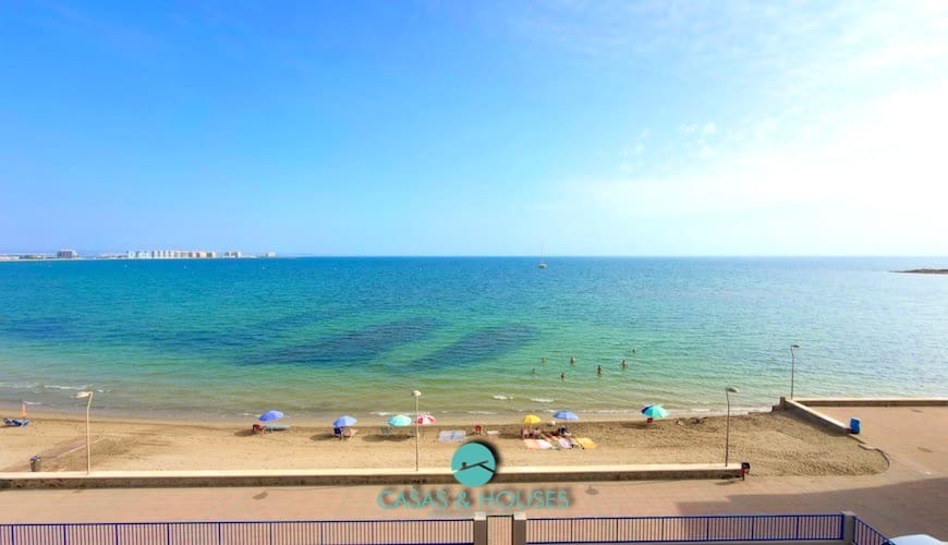 2 soverom Leilighet til salgs i La Manga del Mar Menor med svømmebasseng garasje - € 190 000 (Ref: 10009977)