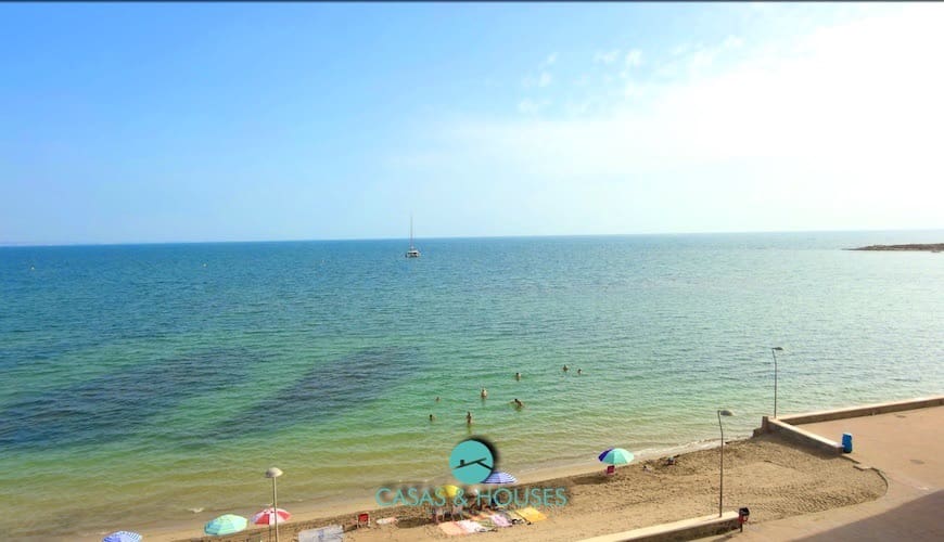 2 soverom Leilighet til salgs i La Manga del Mar Menor med svømmebasseng garasje - € 190 000 (Ref: 10009977)