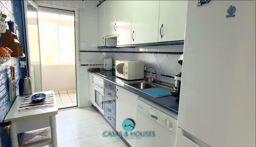 2 soverom Leilighet til salgs i La Manga del Mar Menor med svømmebasseng garasje - € 190 000 (Ref: 10009977)