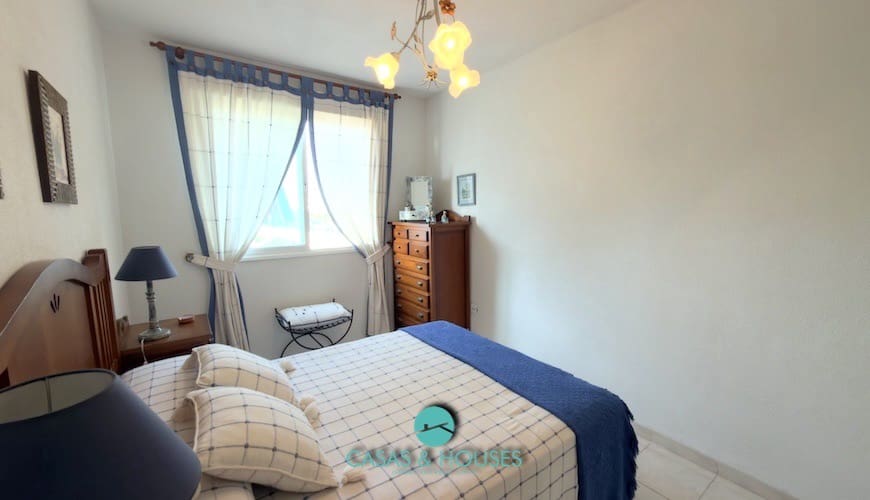 2 soverom Leilighet til salgs i La Manga del Mar Menor med svømmebasseng garasje - € 190 000 (Ref: 10009977)