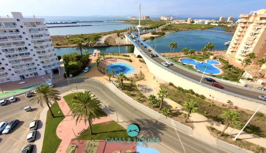 2 soverom Leilighet til salgs i La Manga del Mar Menor med svømmebasseng garasje - € 190 000 (Ref: 10009977)