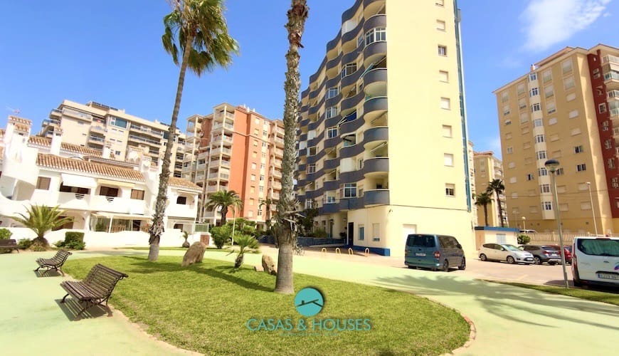 3 slaapkamer Appartement te koop in La Manga del Mar Menor met garage - € 215.000 (Ref: 10035618)