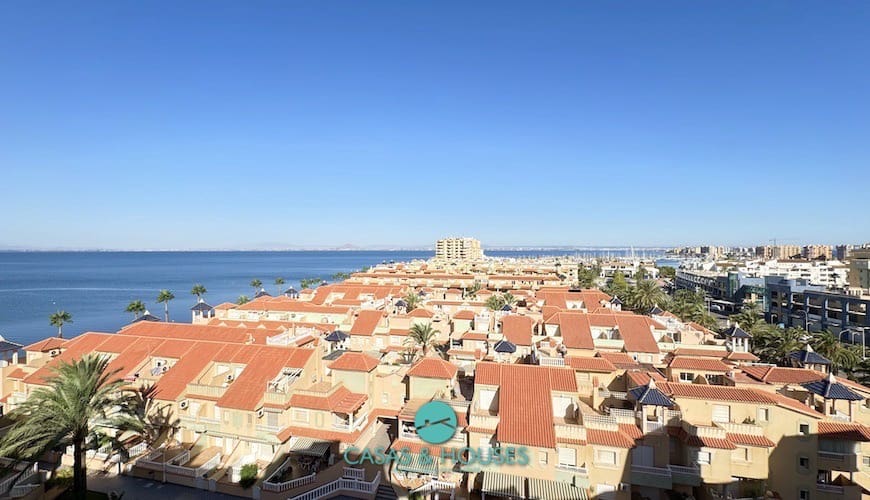 3 chambre Appartement à vendre à La Manga del Mar Menor avec piscine garage - 240 000 € (Ref: 10062552)
