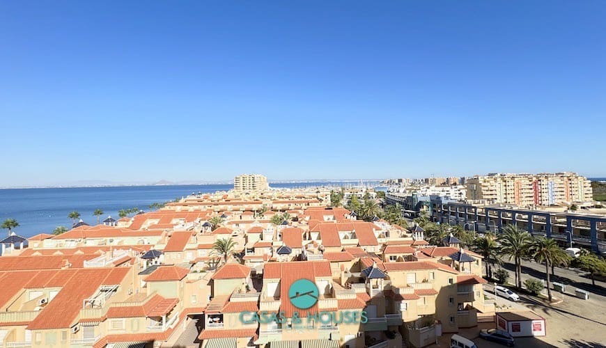 3 chambre Appartement à vendre à La Manga del Mar Menor avec piscine garage - 240 000 € (Ref: 10062552)