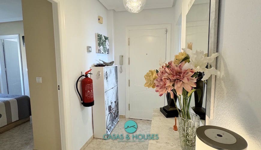3 chambre Appartement à vendre à La Manga del Mar Menor avec piscine garage - 240 000 € (Ref: 10062552)