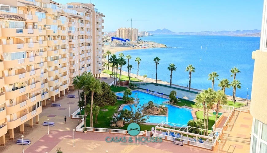 3 chambre Appartement à vendre à La Manga del Mar Menor avec piscine garage - 240 000 € (Ref: 10062552)