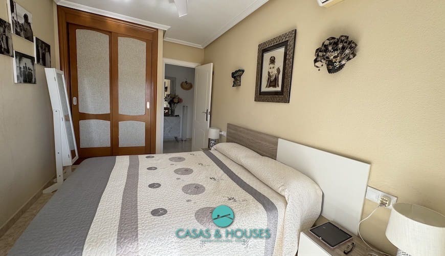 3 chambre Appartement à vendre à La Manga del Mar Menor avec piscine garage - 240 000 € (Ref: 10062552)