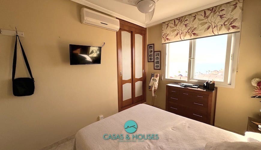 3 chambre Appartement à vendre à La Manga del Mar Menor avec piscine garage - 240 000 € (Ref: 10062552)