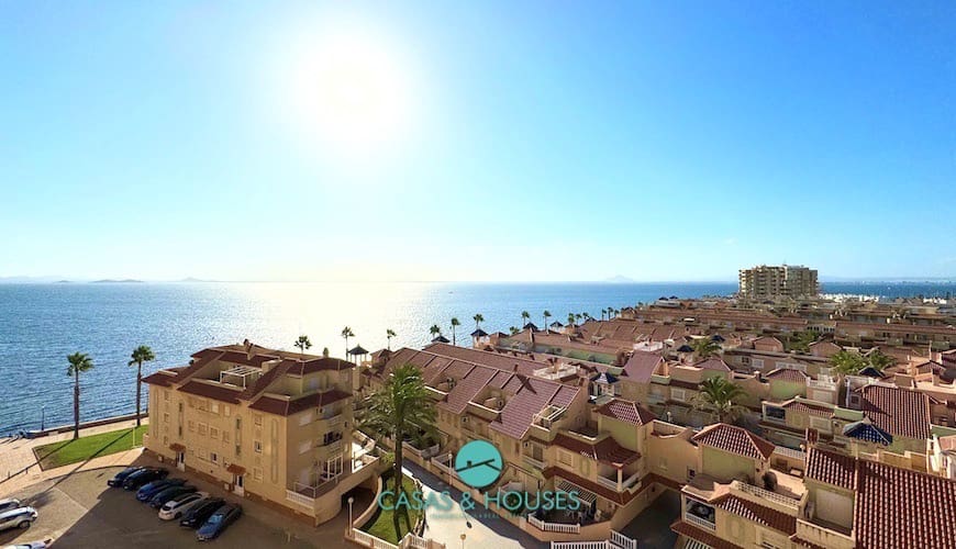 3 chambre Appartement à vendre à La Manga del Mar Menor avec piscine garage - 240 000 € (Ref: 10062552)