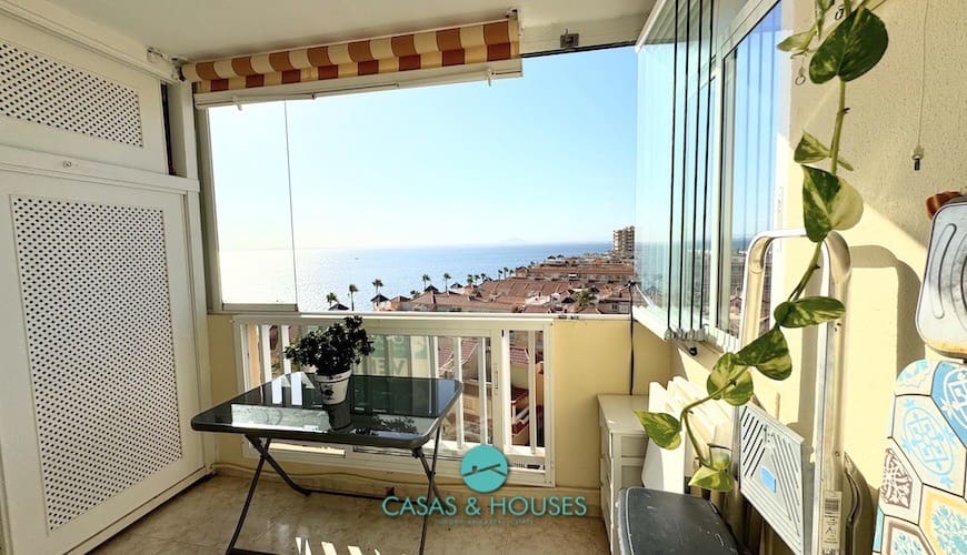 3 chambre Appartement à vendre à La Manga del Mar Menor avec piscine garage - 240 000 € (Ref: 10062552)