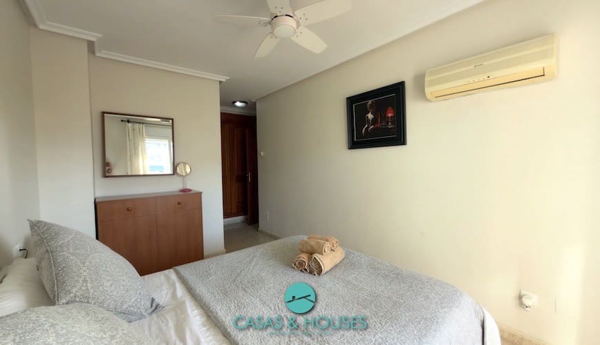 2 sovrum Lägenhet till salu i La Manga del Mar Menor med pool garage - 179 000 € (Ref: 10147913)