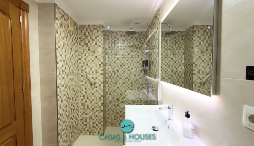 2 sovrum Lägenhet till salu i La Manga del Mar Menor med pool garage - 179 000 € (Ref: 10147913)