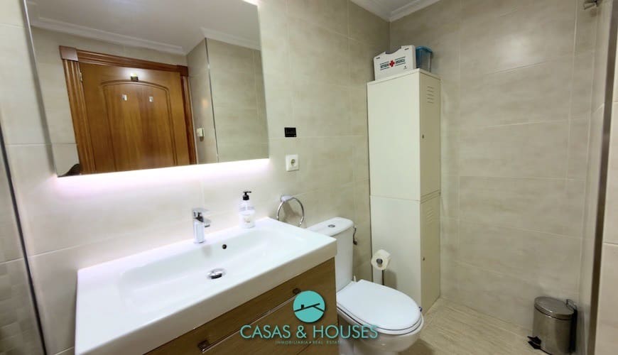 2 sovrum Lägenhet till salu i La Manga del Mar Menor med pool garage - 179 000 € (Ref: 10147913)