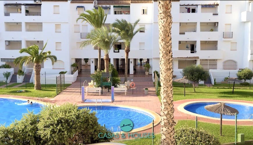2 sovrum Lägenhet till salu i La Manga del Mar Menor med pool garage - 179 000 € (Ref: 10147913)