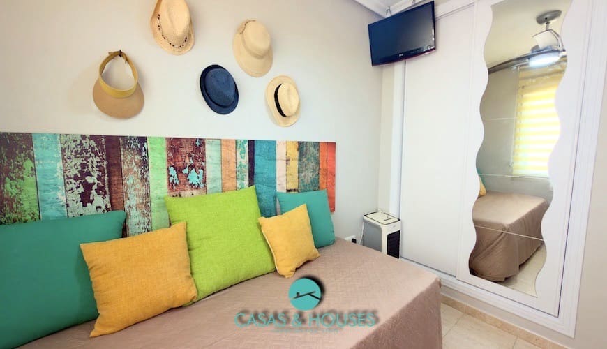 2 bedroom Apartment for sale in La Manga del Mar Menor with pool - € 185,000 (Ref: 10158654)