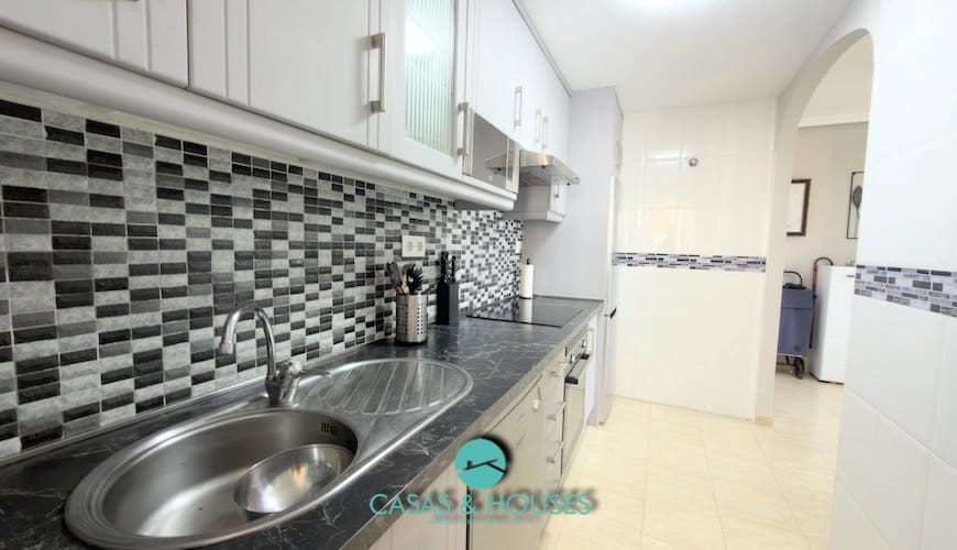 2 bedroom Apartment for sale in La Manga del Mar Menor with pool - € 185,000 (Ref: 10158654)