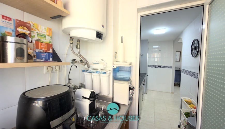 2 bedroom Apartment for sale in La Manga del Mar Menor with pool - € 185,000 (Ref: 10158654)