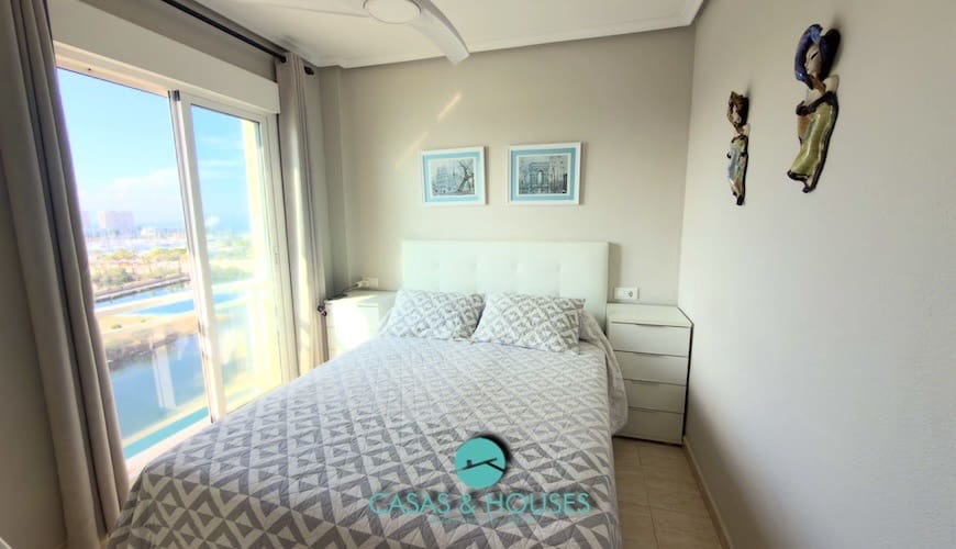 2 bedroom Apartment for sale in La Manga del Mar Menor with pool - € 185,000 (Ref: 10158654)