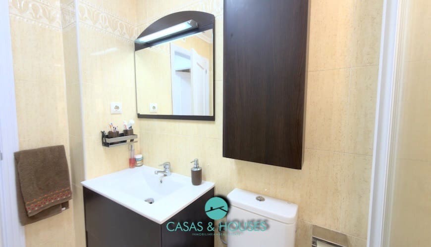2 bedroom Apartment for sale in La Manga del Mar Menor with pool - € 185,000 (Ref: 10158654)