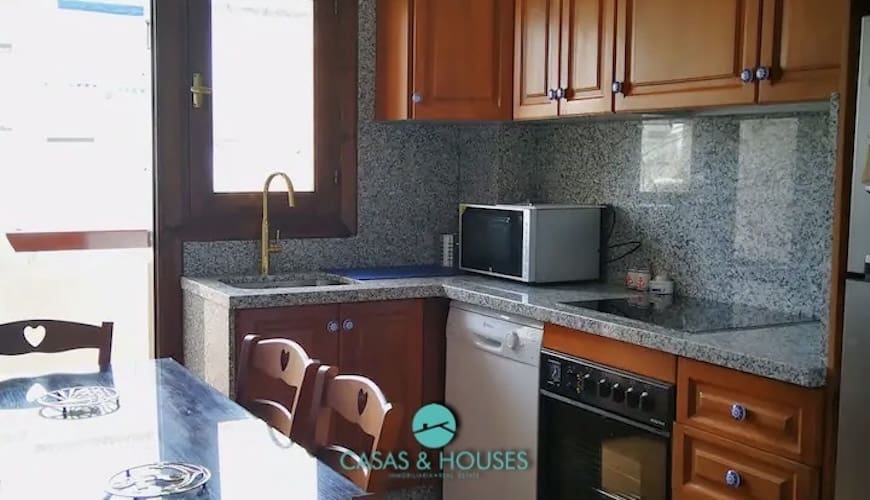 3 soveværelse Lejlighed til salg i La Manga del Mar Menor med swimmingpool - € 290.000 (Ref: 10179591)