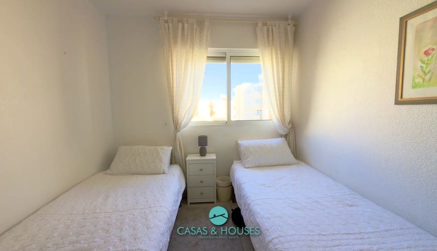 2 soveværelse Lejlighed til salg i La Manga del Mar Menor med swimmingpool garage - € 210.000 (Ref: 10179593)