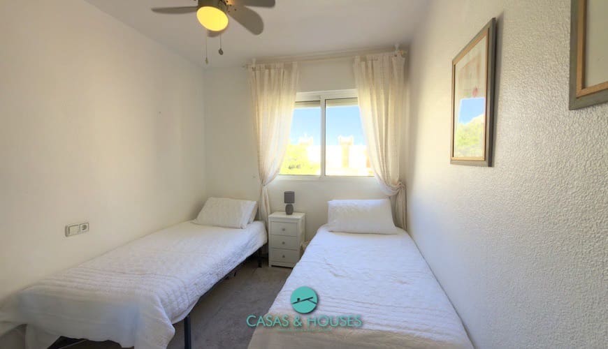 2 soveværelse Lejlighed til salg i La Manga del Mar Menor med swimmingpool garage - € 210.000 (Ref: 10179593)