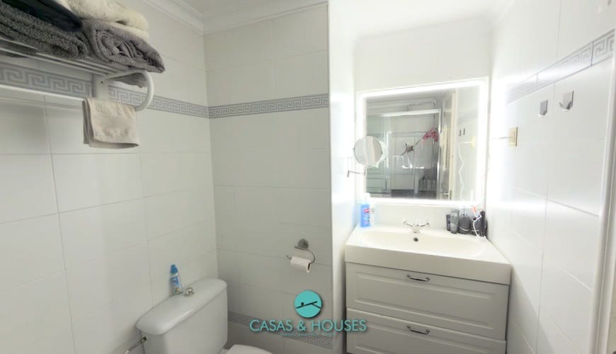 2 soveværelse Lejlighed til salg i La Manga del Mar Menor med swimmingpool garage - € 210.000 (Ref: 10179593)