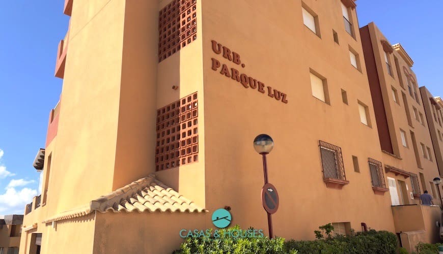 2 soveværelse Lejlighed til salg i La Manga del Mar Menor med swimmingpool garage - € 210.000 (Ref: 10179593)