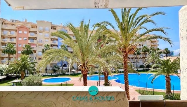 2 sypialnia Apartament na sprzedaż w La Manga del Mar Menor z basenem garażem - 140 000 € (Ref: 7613858)