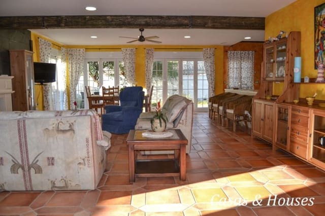 4 sypialnia Willa na sprzedaż w La Manga del Mar Menor - 560 000 € (Ref: 7918408)