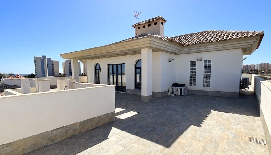 7 soverom Villa til salgs i La Manga del Mar Menor med svømmebasseng garasje - € 2 285 000 (Ref: 8169562)