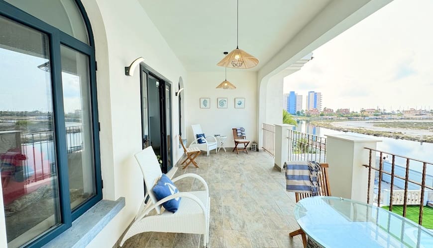 7 soverom Villa til salgs i La Manga del Mar Menor med svømmebasseng garasje - € 2 285 000 (Ref: 8169562)