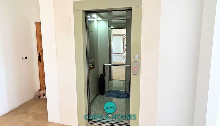 7 soverom Villa til salgs i La Manga del Mar Menor med svømmebasseng garasje - € 2 285 000 (Ref: 8169562)