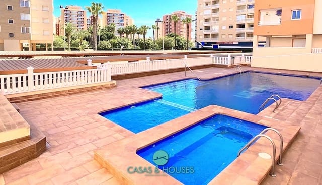 3 soverom Leilighet til salgs i La Manga del Mar Menor med svømmebasseng garasje - € 135 000 (Ref: 8246454)