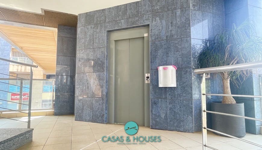 Erhverv til salg i La Manga del Mar Menor - € 130.000 (Ref: 8501122)