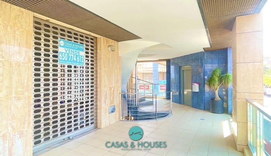 Erhverv til salg i La Manga del Mar Menor - € 130.000 (Ref: 8501122)