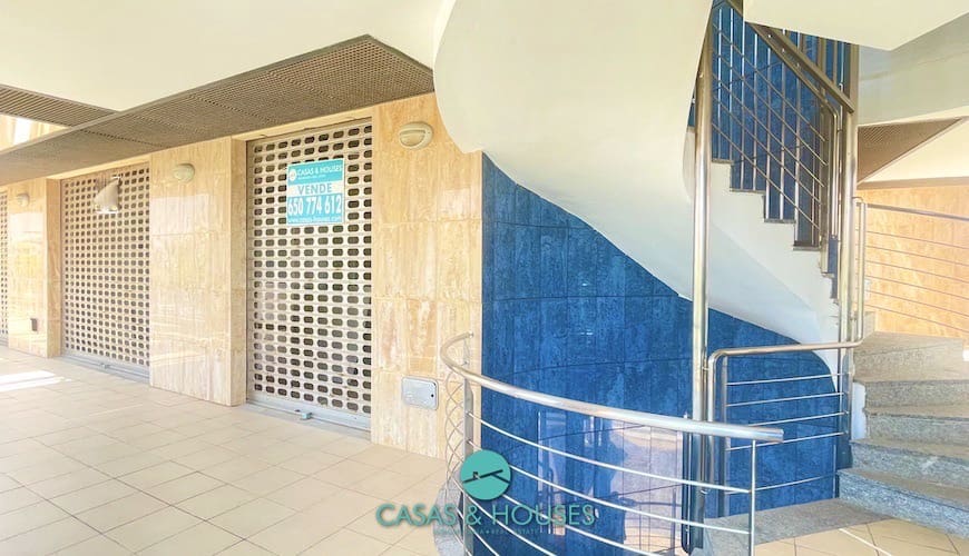 Erhverv til salg i La Manga del Mar Menor - € 130.000 (Ref: 8501122)