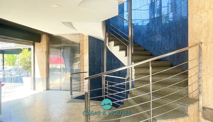 Erhverv til salg i La Manga del Mar Menor - € 130.000 (Ref: 8501122)