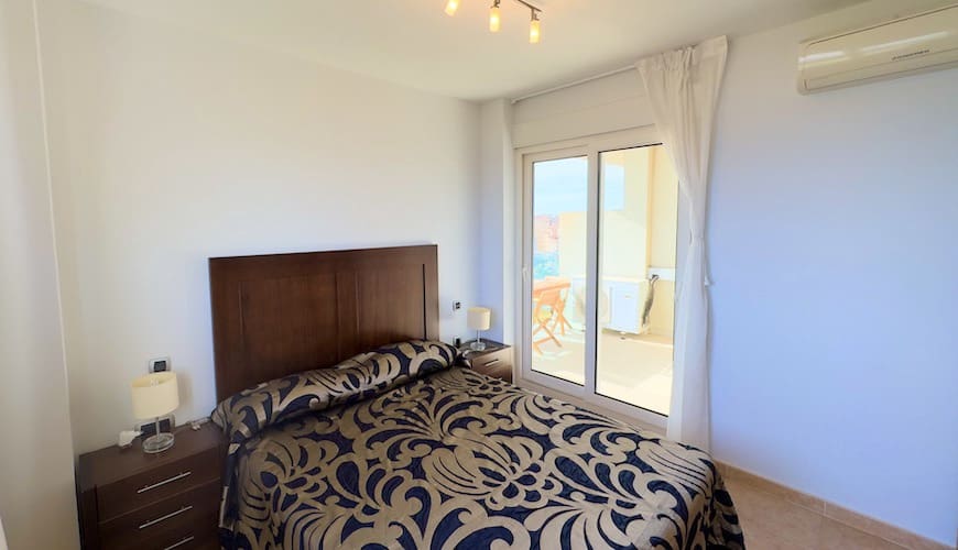 2 soveværelse Lejlighed til salg i La Manga del Mar Menor med swimmingpool garage - € 182.000 (Ref: 8754880)