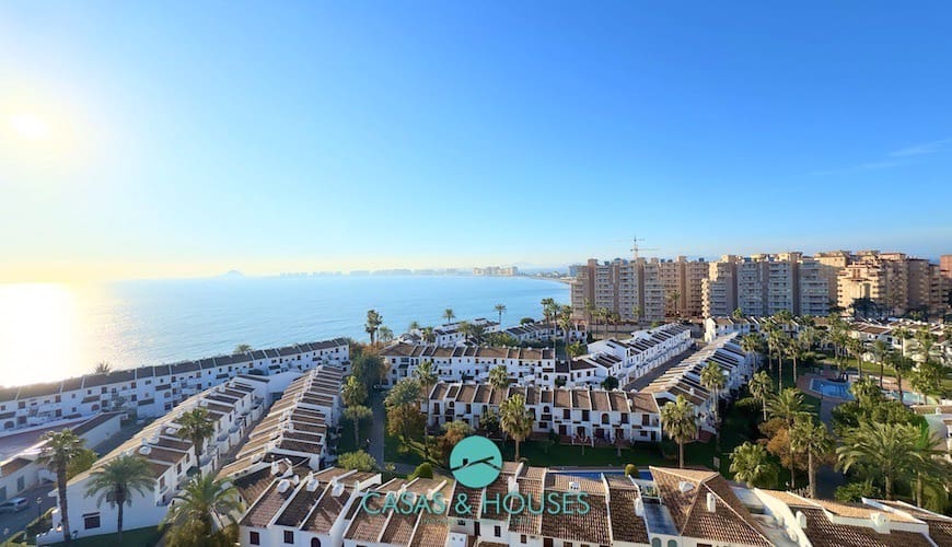 2 soveværelse Lejlighed til salg i La Manga del Mar Menor med swimmingpool garage - € 182.000 (Ref: 8754880)