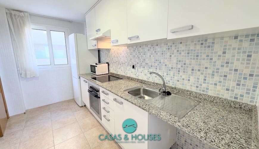 2 soveværelse Lejlighed til salg i La Manga del Mar Menor med swimmingpool garage - € 182.000 (Ref: 8754880)