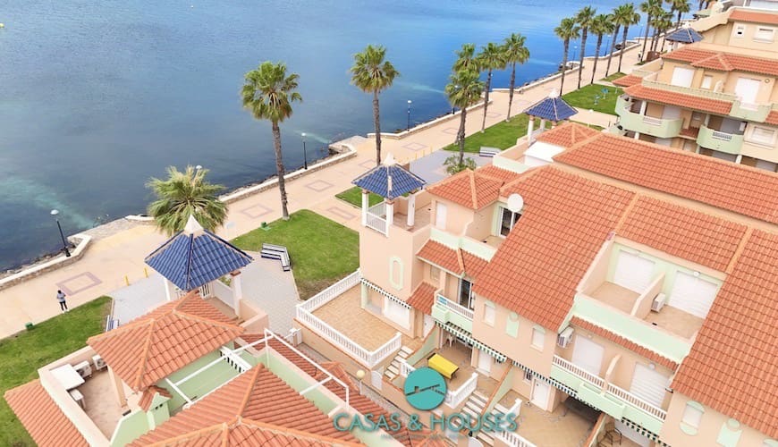3 quarto Casa em Banda para venda em La Manga del Mar Menor com piscina garagem - 260 000 € (Ref: 8976546)