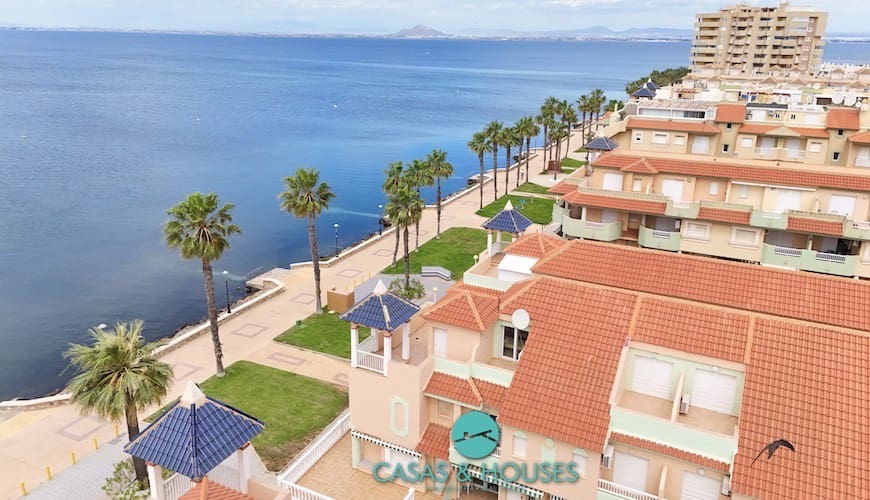 3 quarto Casa em Banda para venda em La Manga del Mar Menor com piscina garagem - 260 000 € (Ref: 8976546)