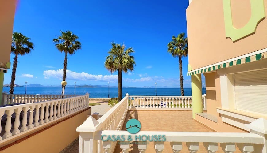 3 quarto Casa em Banda para venda em La Manga del Mar Menor com piscina garagem - 260 000 € (Ref: 8976546)