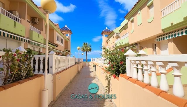 3 bedroom Townhouse for sale in La Manga del Mar Menor with pool garage - € 260,000 (Ref: 8976546)