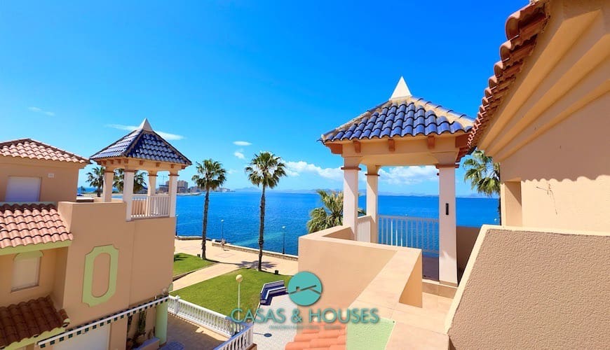 3 quarto Casa em Banda para venda em La Manga del Mar Menor com piscina garagem - 260 000 € (Ref: 8976546)